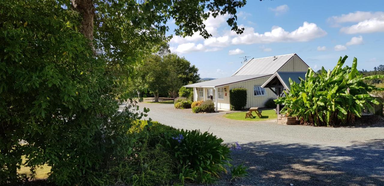 Matakohe Holiday Park Exteriör bild